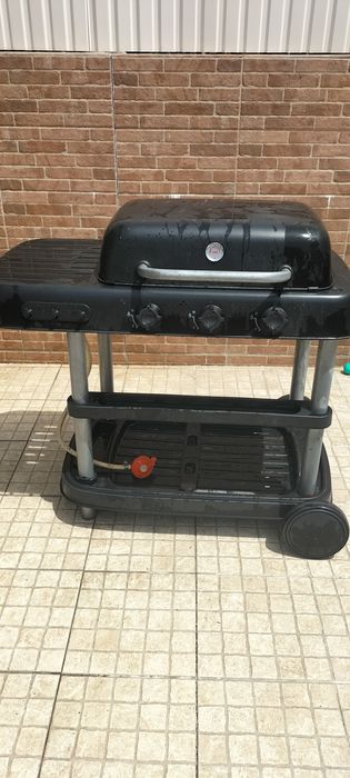 Grelhador/ barbecue a gás