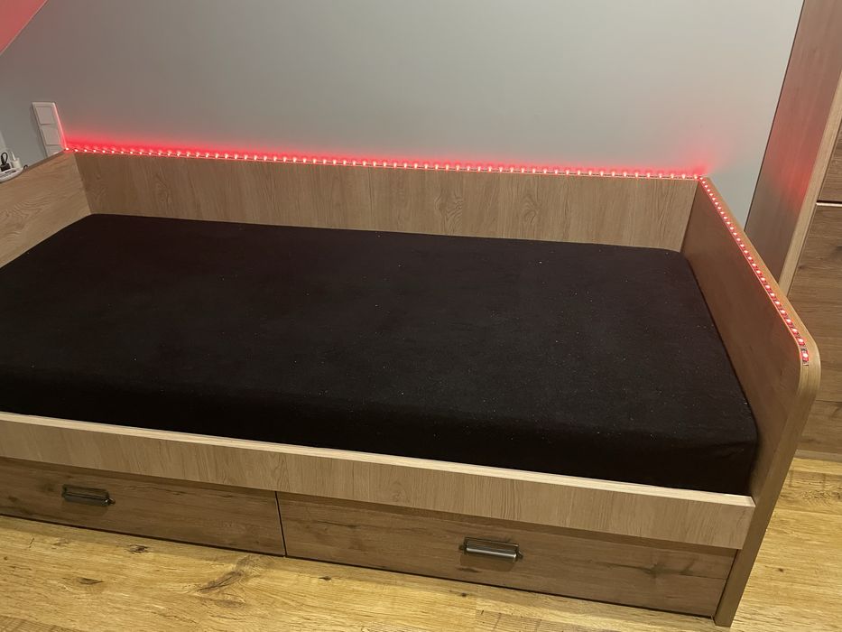 Łóżko 90/200 z szufladami