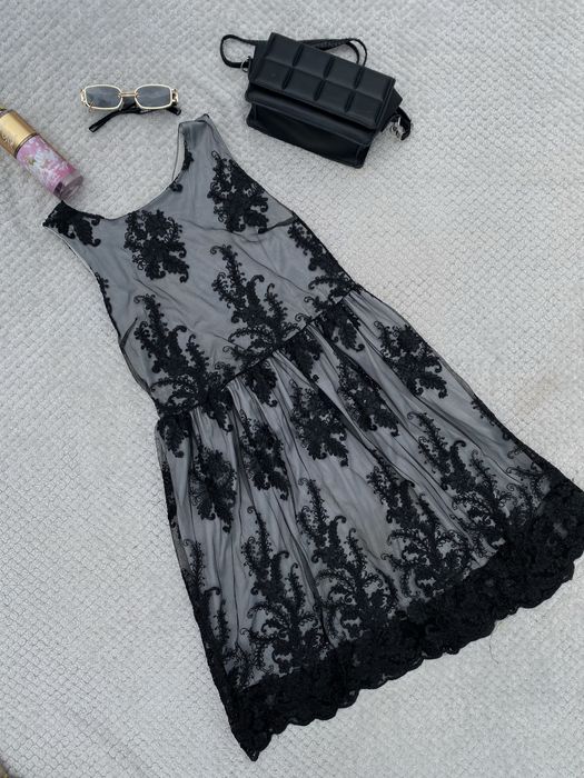 Сукня з мереживом