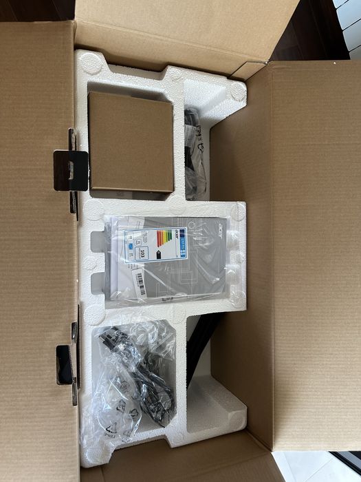 Acer Predator X27 P 4K HDR Monitor for Gaming or Professional Use64739029702530123