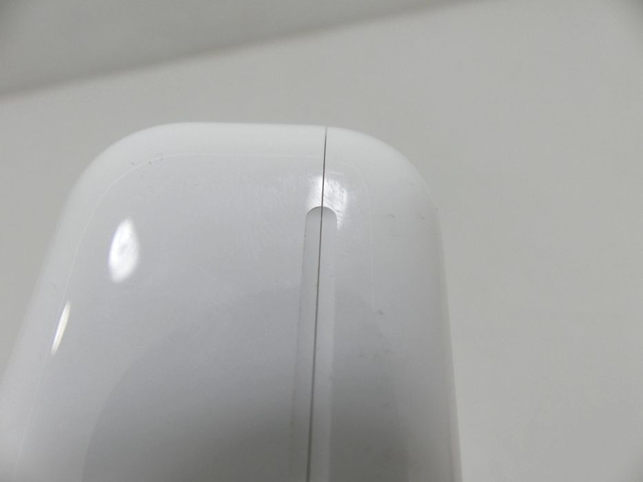 OUTLET Apple AirPods Pro 3 generacji etui MagSafe gwarancja Apple