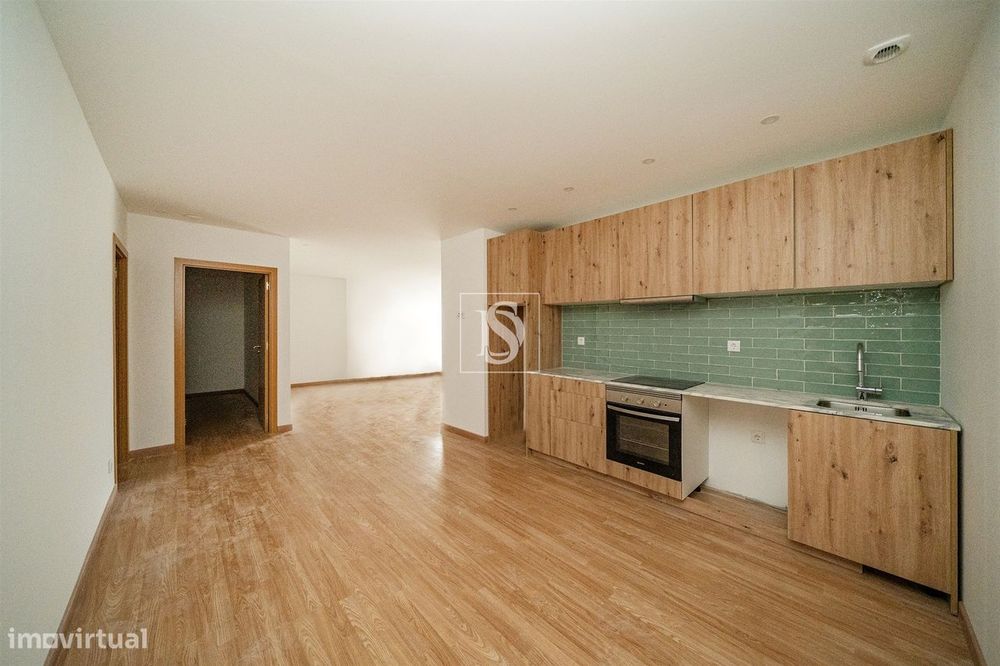 T2, Totalmente Remodelado, em Fermentões, Guimarães, com 76 m²