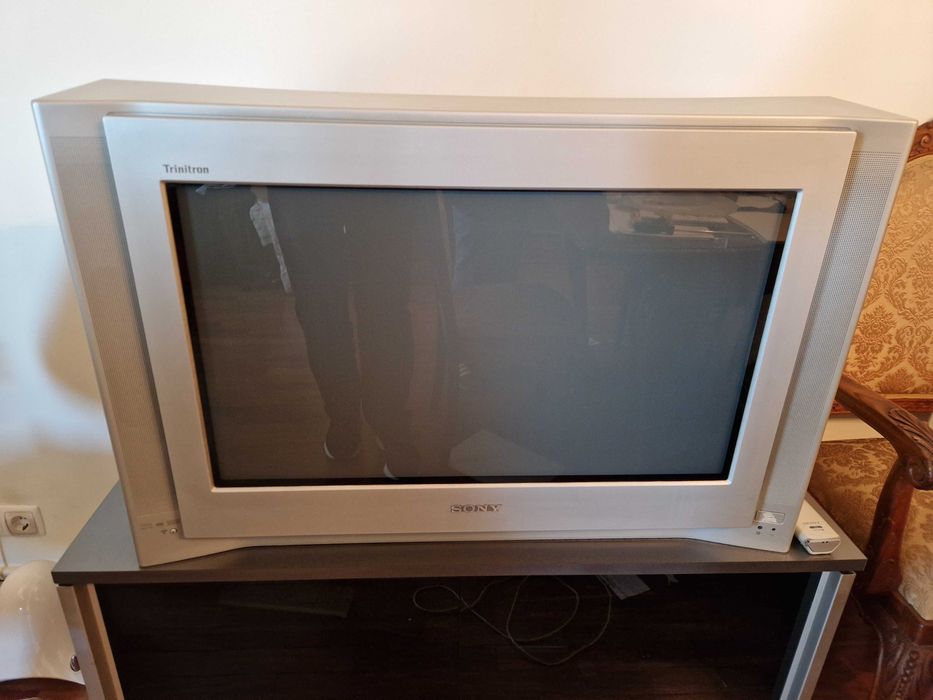 TV Sony Trinitron KV- 28FX66E