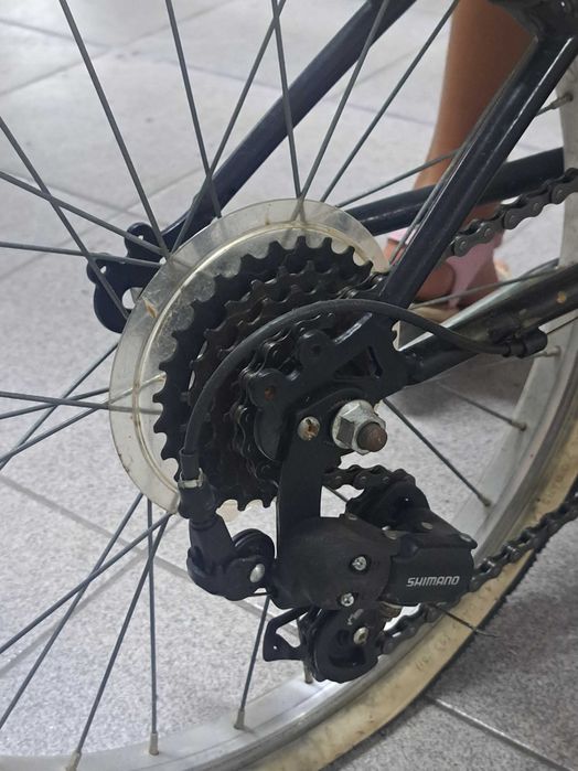 Bicicleta criança btwin bom estado