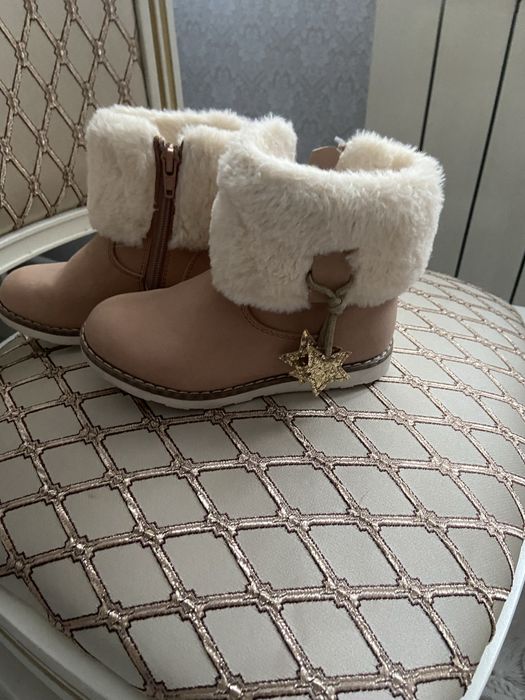 Демісезонні замшеві чобітки,р.28