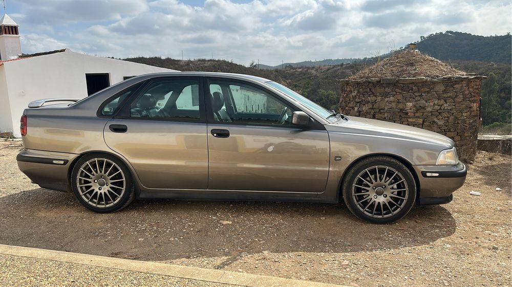 Volvo S40