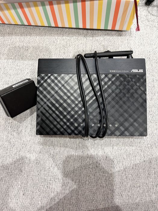 Продам роутер Asus