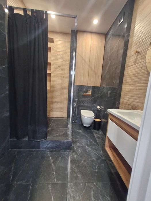 Оренда Євро 2к 59м2, гардероб.