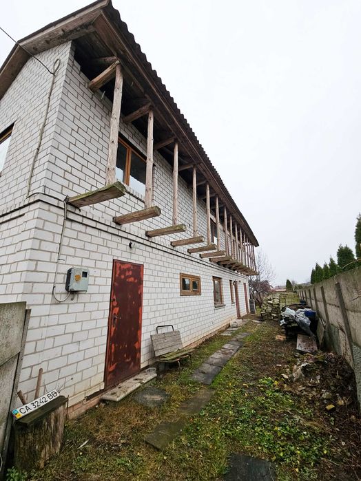 Продаж будинку в с. Р.Поляна біля Черкас, просторий 147м2