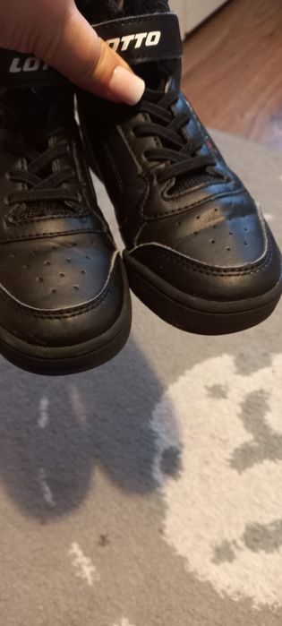 Sprzedan wysokie adidasy firmy lotto roz.. 29