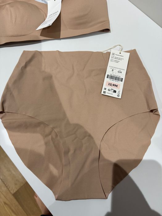 Oysho безшовний комплект білизни S