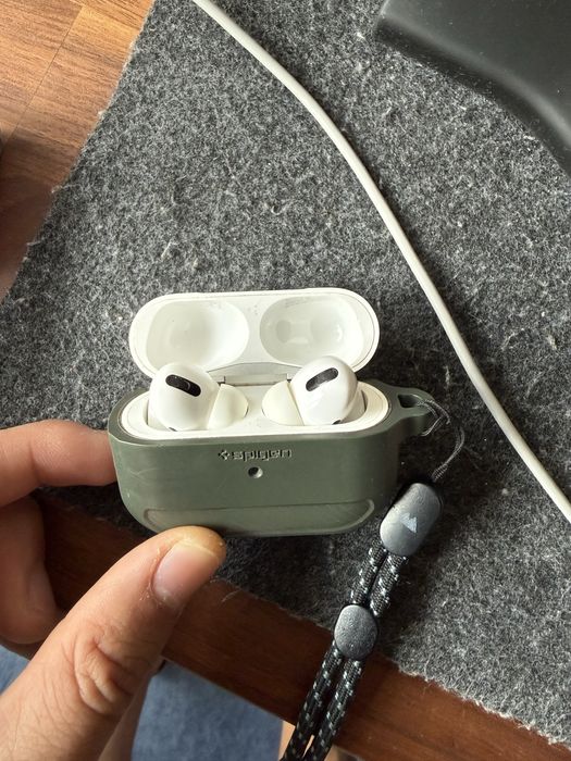 Apple Airpods pro 1