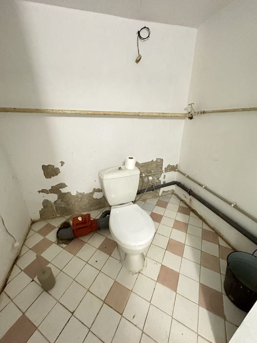 Вбудоване приміщення комерційного призначення