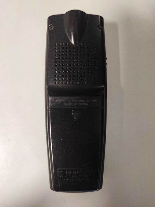 Цифровой диктофон OLYMPUS VN-1100PC отличное состояние