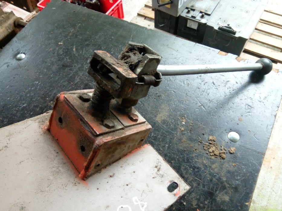 Mechanizm wybierak dźwignia zmiany biegów Bizon Z058 Rekord
