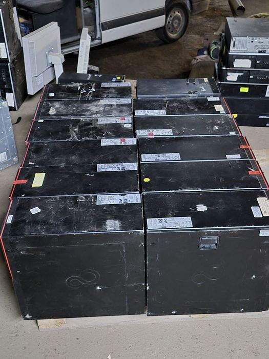 Лот системних блоків