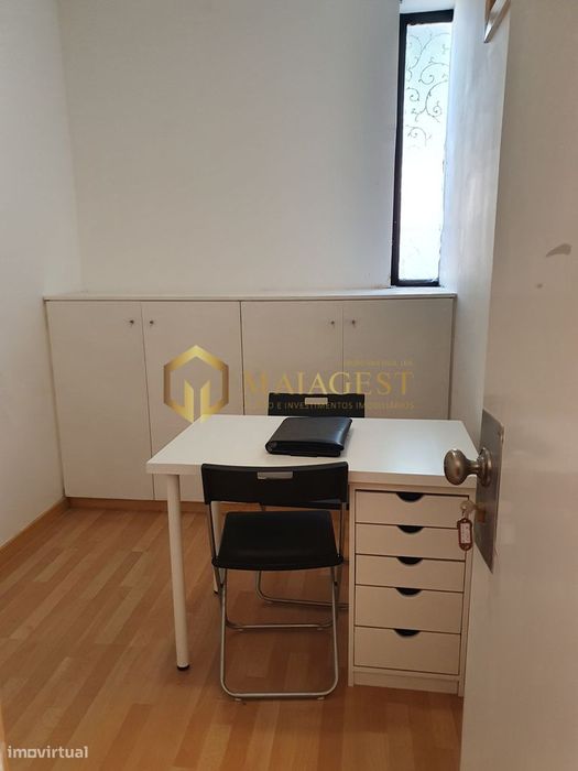 Gabinete Mobilado com Despesas Incluídas em Rio Tinto