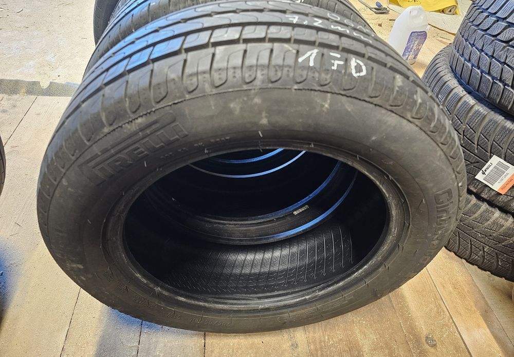 205/55R16 Pirelli Cinturato P7 Lato