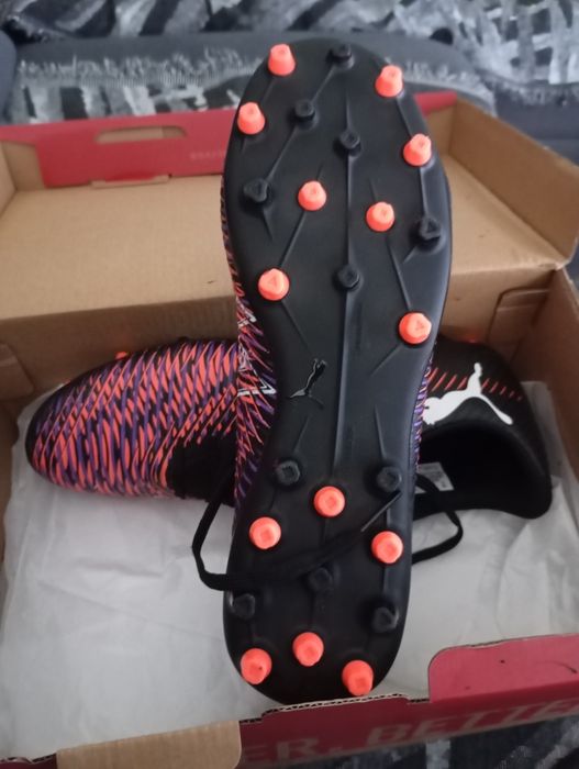 Chuteiras PUMA FUTURE número 39