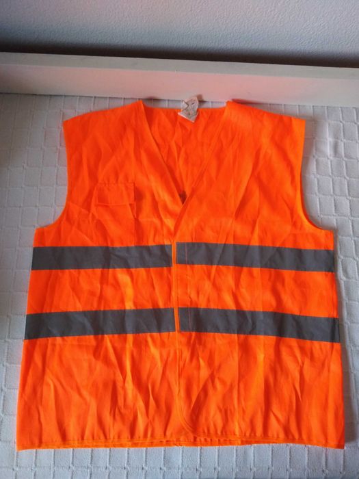 Capacete de Proteção e Coletes Reflector Portucel