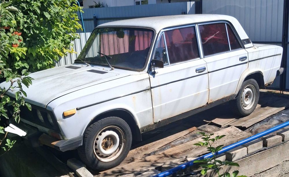 Автомобіль ВАЗ 21063