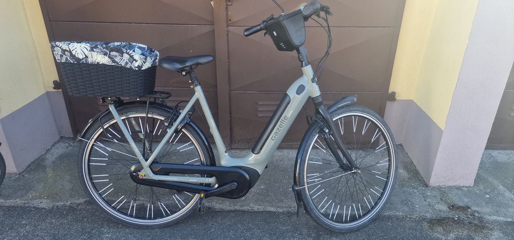 Rower elektryczny Gazelle Grenobl C8