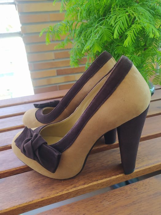 Sapatos salto alto