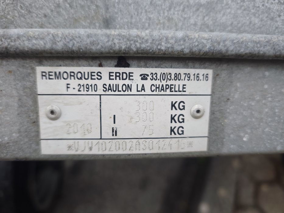 Atrelado erde 102