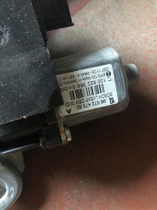 Оригінальний механізм склопідйомника передній правий з Пежо 308 2007р.