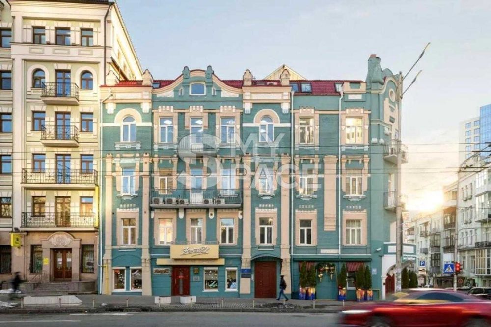 Продаж приміщення вул Володимирська 97/37 центр паньківщина ТОРГ