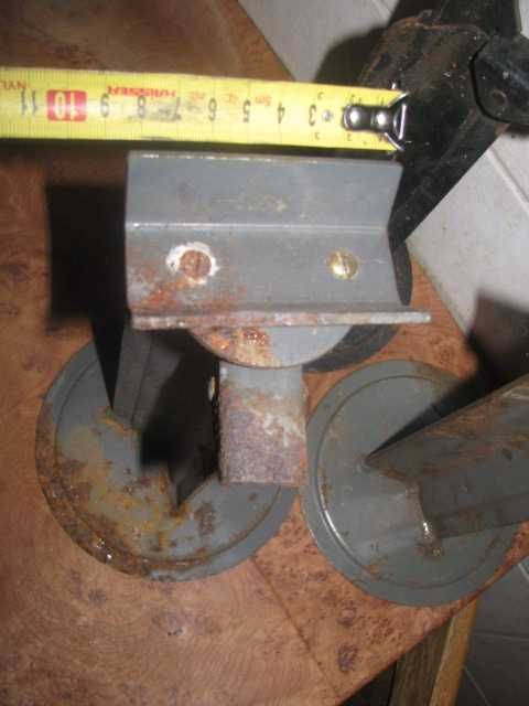 Автосервісна опора регульвана на трещотці.