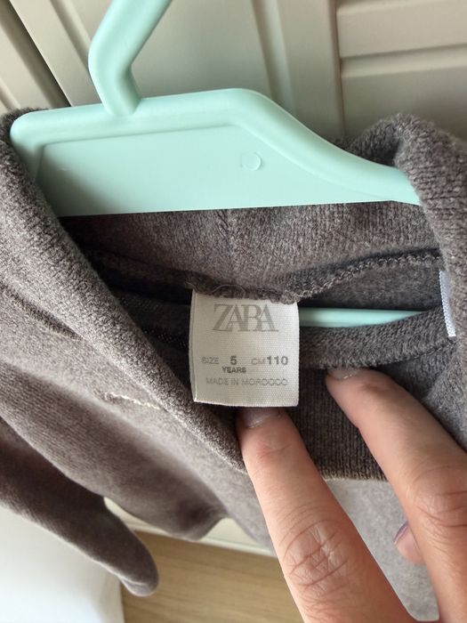 Sweterek ZARA 110