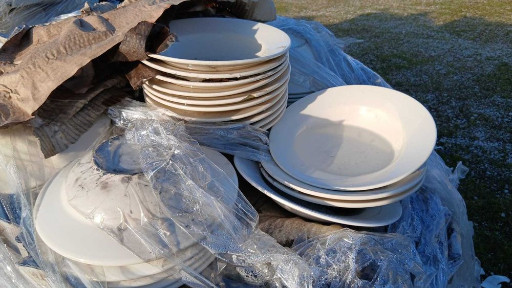 Loiça e louça nova uso doméstico e eventos