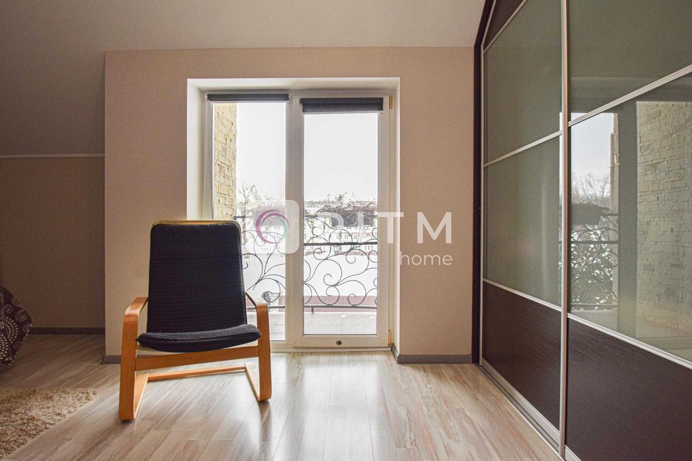 Оренда сучасного будинку, що поєднує затишок та функціональність.