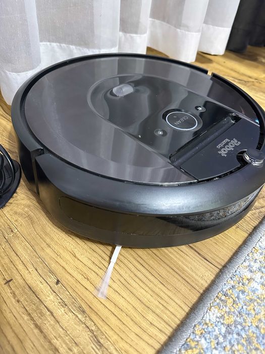 robot sprzątający iRobot Roomba i7