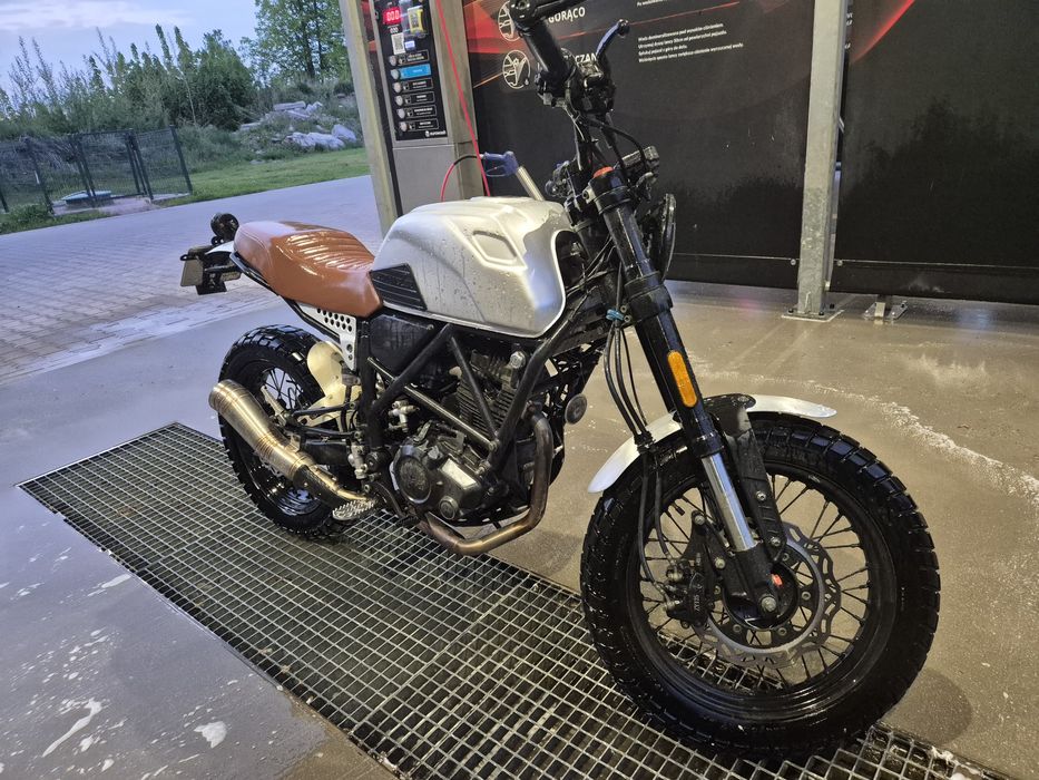 Zipp scrambler 125