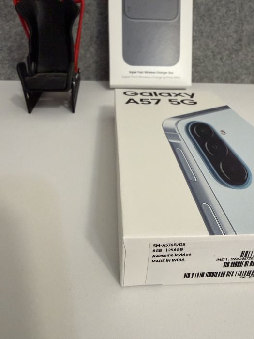 Samsung A57 256GB Azul Claro Selado + Super fast wireless charger Duo