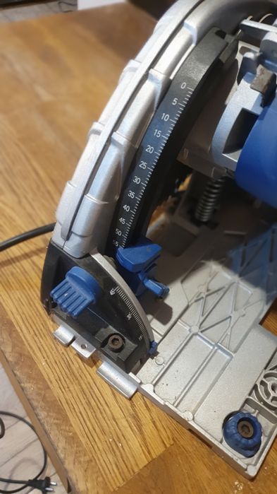 Pilarka zaglebiarka Scheppach pl 55