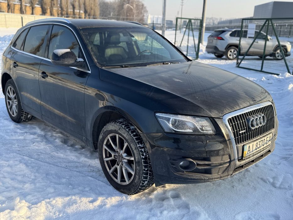 Audi Q5 quattro бензин  2.0