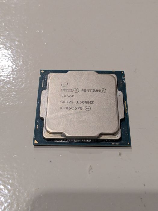 Procesor Intel Pentium G4560