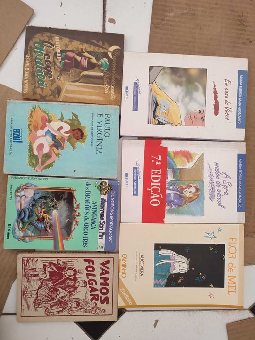 Lote 57 livros de Literatura Juvenil