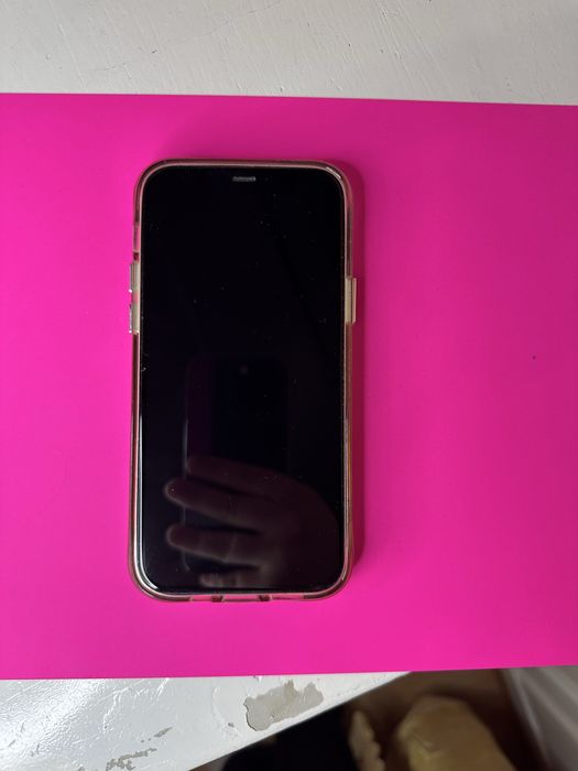 ТЕРМІНОВО ПРОДАМ Iphone 12,Айфон 12