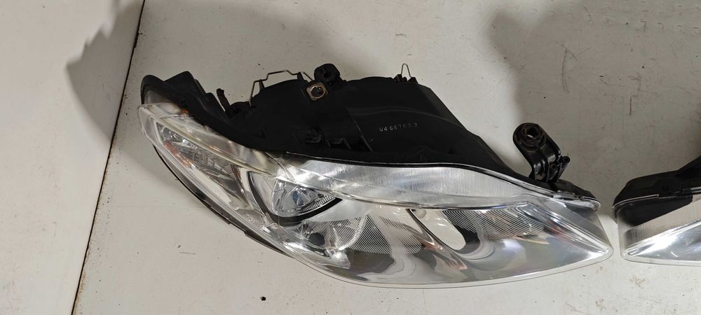 Seat Ibiza IV 2008-2012r. Lampy przód Halogen komplet cena za 1 sztukę 6J1941005D