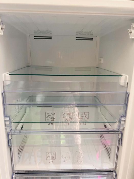 Arca Congelador BEKO No Frost