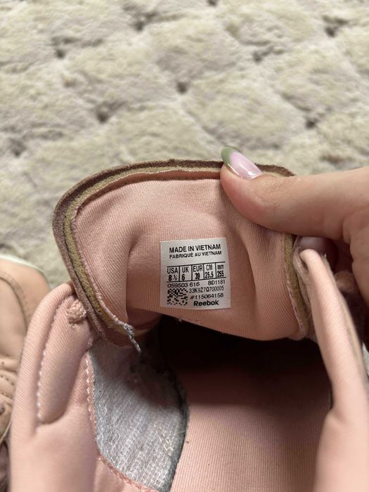 Różowe jasne pudroworóżowe buty trampki sneakersy sportowe reebok