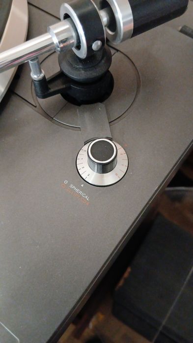 Gira Discos Philips AF 677 semi Automatico