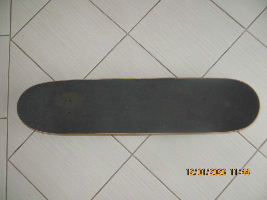 rewelacyjna amerykańska deskorolka Powell Peralta Skull &Sword idealna