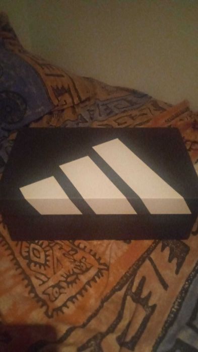 Adidas Court base 00s