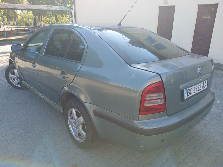 Skoda Octavia Tour 2.0i 2003