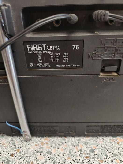 First Austria 76 Stereo Radio